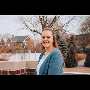 Meet your Posher, Paige